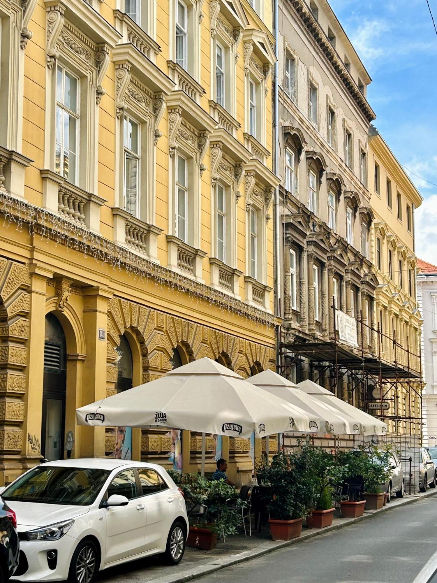 Apartamento Local Heart At Main Square And Zrinjevac Park! Zagreb Exterior foto